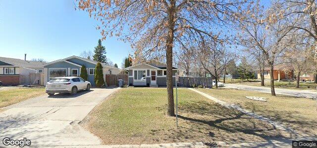 Larawan ng 27 Charing Cross Crescent sa Winnipeg, Manitoba