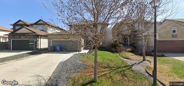 Larawan ng 27 Farnsworth Crescent sa Winnipeg, Manitoba