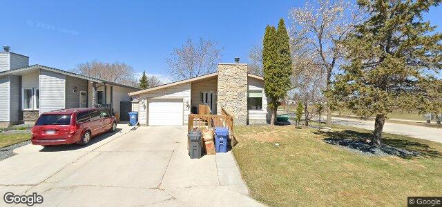 Larawan ng 3 Strand Circle sa Winnipeg, Manitoba