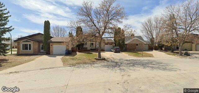 Photo of 30 Kinsbourne Green in Winnipeg, Manitoba