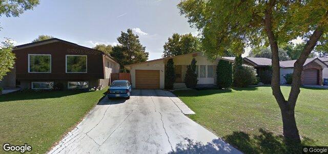Larawan ng 30 Thornewood Avenue sa Winnipeg, Manitoba
