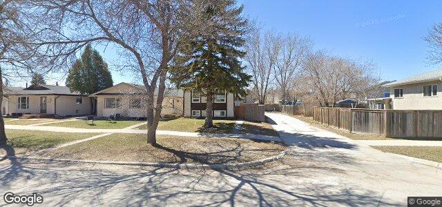 Larawan ng 329 Paddington Road sa Winnipeg, Manitoba