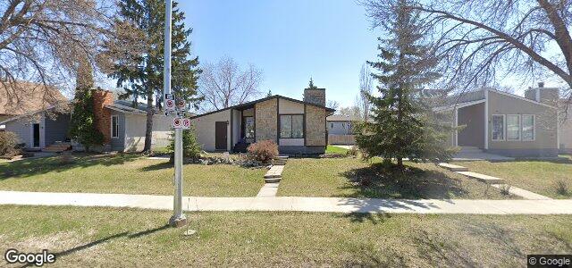 Larawan ng 34 Britannica Road sa Winnipeg, Manitoba