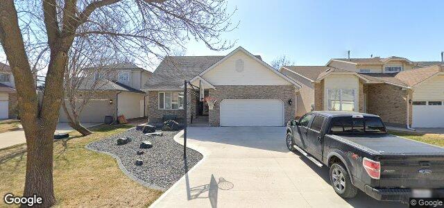 34 Cummings Crescent（加拿大曼尼托巴省温尼伯市）房屋照片