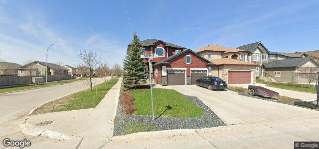Larawan ng 4 Farnsworth Crescent sa Winnipeg, Manitoba