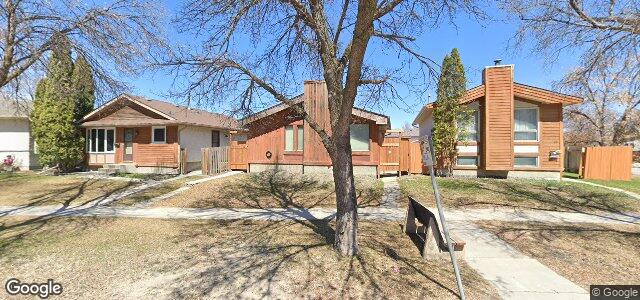 Larawan ng 41 Britannica Road sa Winnipeg, Manitoba