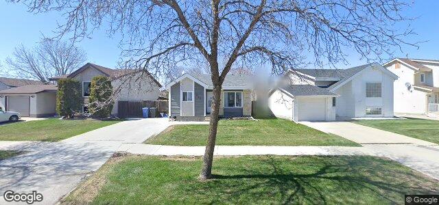 Larawan ng 411 Burland Avenue sa Winnipeg, Manitoba