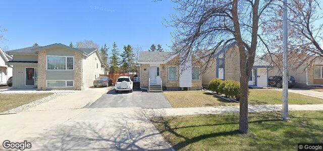 Photo of 416 Burland Avenue in Winnipeg, Manitoba