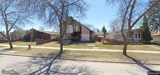 Larawan ng 42 Britannica Road sa Winnipeg, Manitoba