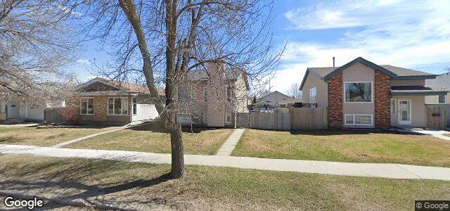 Larawan ng 42 Burland Avenue sa Winnipeg, Manitoba