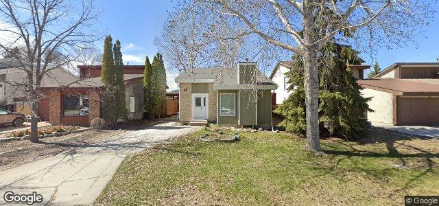 Larawan ng 42 Malmsbury Avenue sa Winnipeg, Manitoba