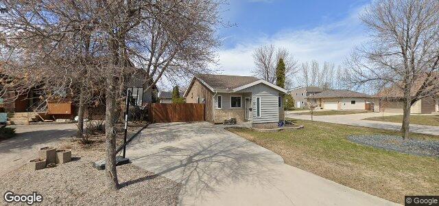 Larawan ng 42 Manby Avenue sa Winnipeg, Manitoba