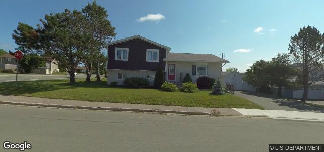 Larawan ng 42 Mansfield Crescent sa Winnipeg, Manitoba