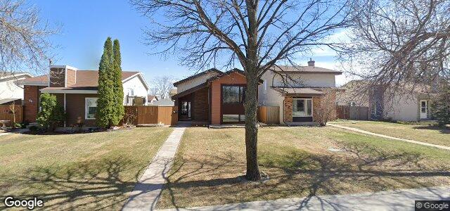 Larawan ng 42 Pately Crescent sa Winnipeg, Manitoba