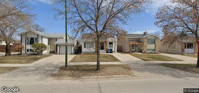 Photo of 448 Burland Avenue in Winnipeg, Manitoba