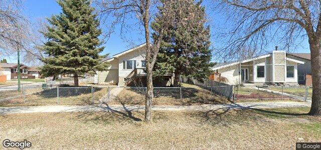 Larawan ng 49 Britannica Road sa Winnipeg, Manitoba