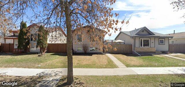 Larawan ng 54 Burland Avenue sa Winnipeg, Manitoba