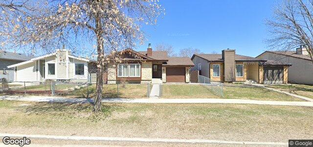 Larawan ng 57 Britannica Road sa Winnipeg, Manitoba