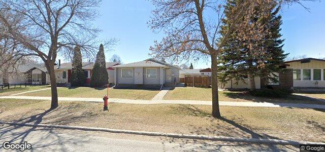 Larawan ng 66 Britannica Road sa Winnipeg, Manitoba