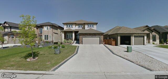 Larawan ng 68 Farnsworth Crescent sa Winnipeg, Manitoba