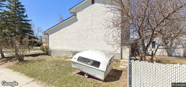 Larawan ng 73 Britannica Road sa Winnipeg, Manitoba