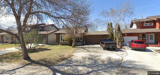 Larawan ng 76 Trowbridge Bay sa Winnipeg, Manitoba