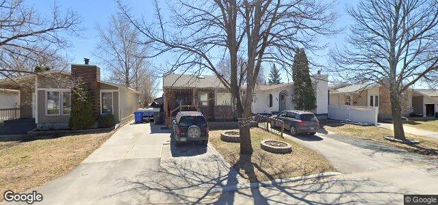 Larawan ng 90 Regis Drive sa Winnipeg, Manitoba