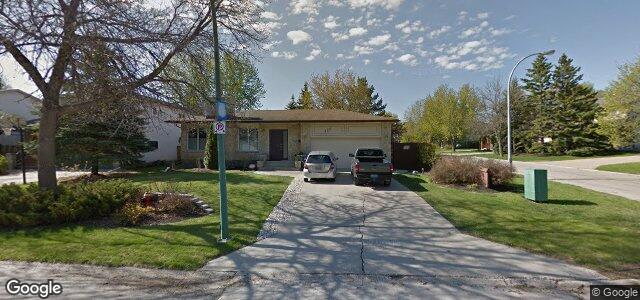 Larawan ng 126 Waterhouse Bay sa Winnipeg, Manitoba