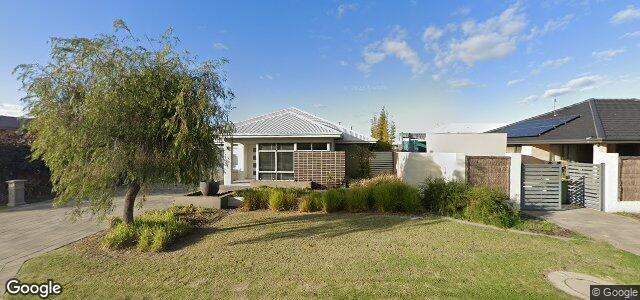 Larawan ng 15 Barker Boulevard sa Winnipeg, Manitoba