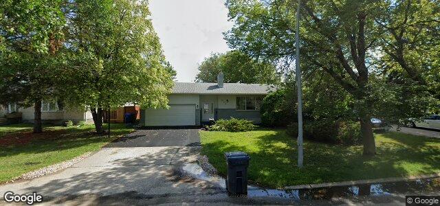 Larawan ng 208 Barker Boulevard sa Winnipeg, Manitoba