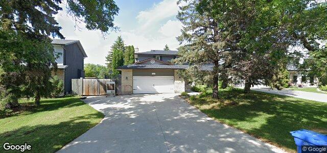 Larawan ng 211 Barker Boulevard sa Winnipeg, Manitoba