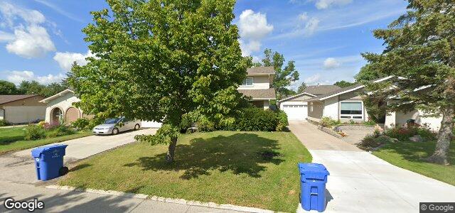 Larawan ng 300 Barker Boulevard sa Winnipeg, Manitoba