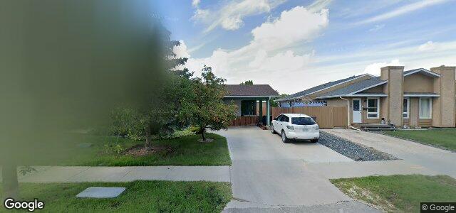 Larawan ng 392 Barker Boulevard sa Winnipeg, Manitoba