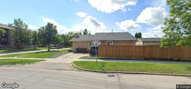 Larawan ng 398 Barker Boulevard sa Winnipeg, Manitoba