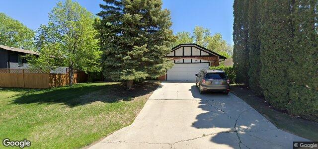 Larawan ng 51 Sinnott Street sa Winnipeg, Manitoba