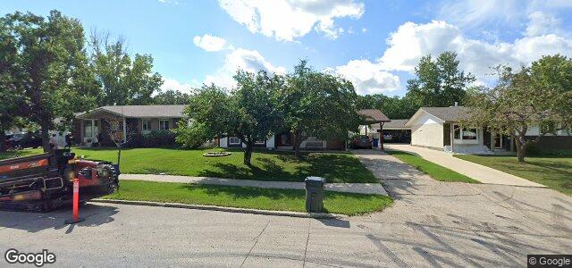 Larawan ng 54 Stack Street sa Winnipeg, Manitoba