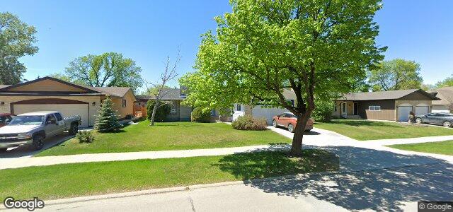 Larawan ng 70 Barker Boulevard sa Winnipeg, Manitoba