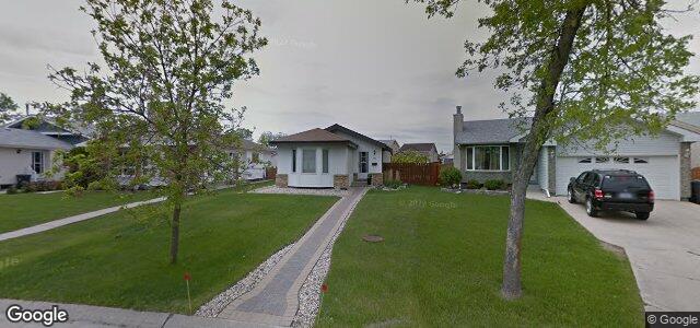 Larawan ng 10 Hearthwood Grove sa Winnipeg, Manitoba