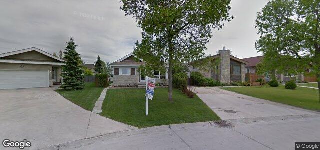 Larawan ng 102 Hearthwood Grove sa Winnipeg, Manitoba