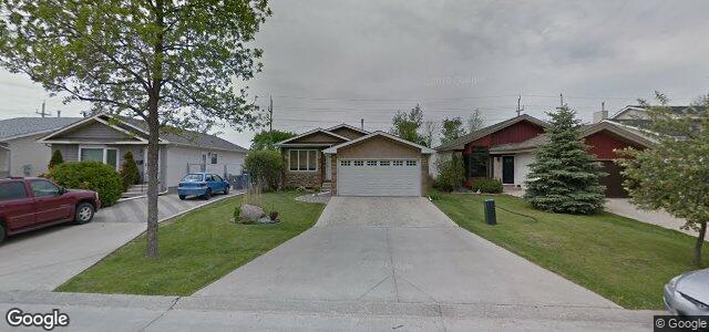 Larawan ng 102 Pinetree Crescent sa Winnipeg, Manitoba