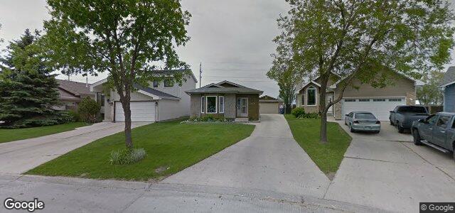 Larawan ng 114 Pinetree Crescent sa Winnipeg, Manitoba