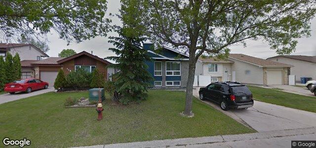 Larawan ng 114 Spruce Thicket Walk sa Winnipeg, Manitoba