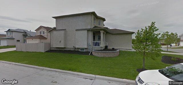 Larawan ng 136 Swinford Way sa Winnipeg, Manitoba