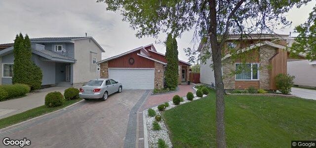 Larawan ng 15 Spruce Thicket Walk sa Winnipeg, Manitoba