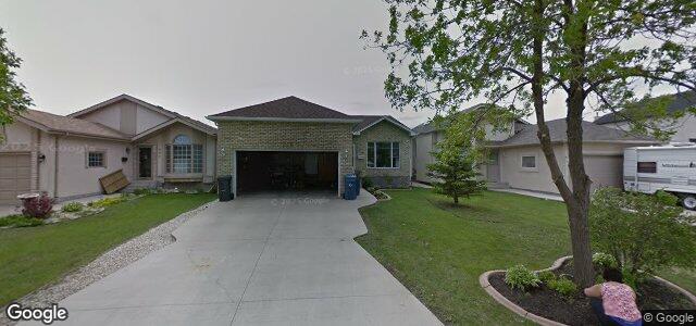 Photo of 153 Glencairn Road in Winnipeg, Manitoba