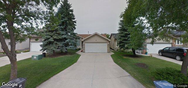 Larawan ng 16 Riverwest Road sa Winnipeg, Manitoba