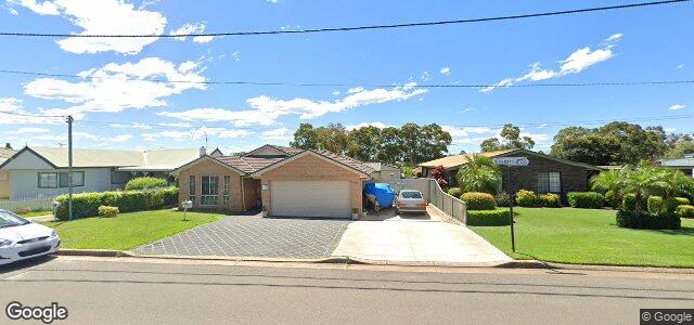 Larawan ng 17 Riverstone Road sa Winnipeg, Manitoba