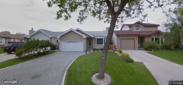 Larawan ng 18 Hearthwood Grove sa Winnipeg, Manitoba