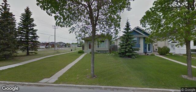 Larawan ng 2 Maplegrove Road sa Winnipeg, Manitoba