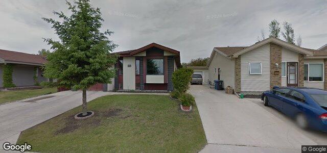 Larawan ng 205 Red River Boulevard W sa Winnipeg, Manitoba